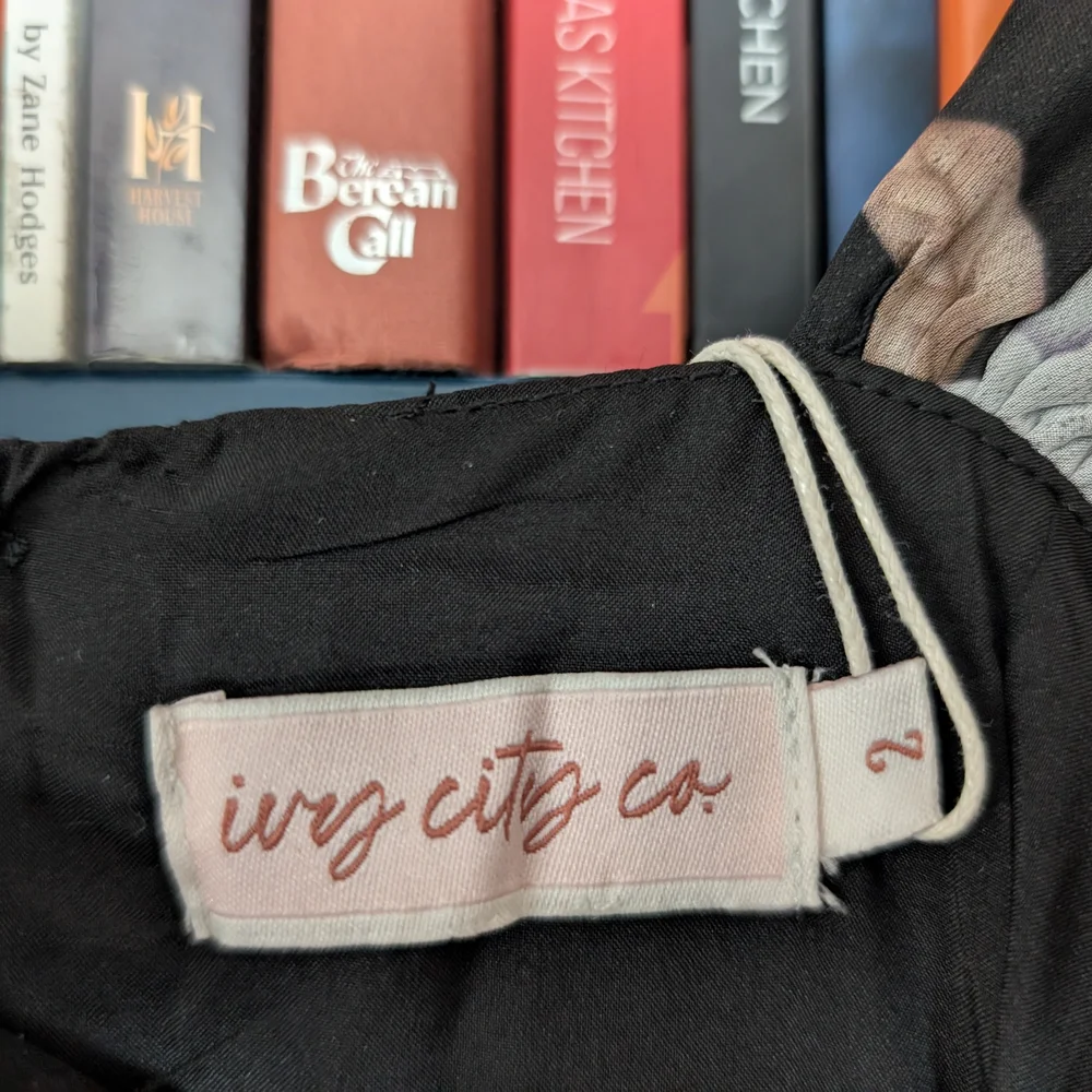 Ivy City Co I Feel Pretty in Magnolia - Picture 5 of 11